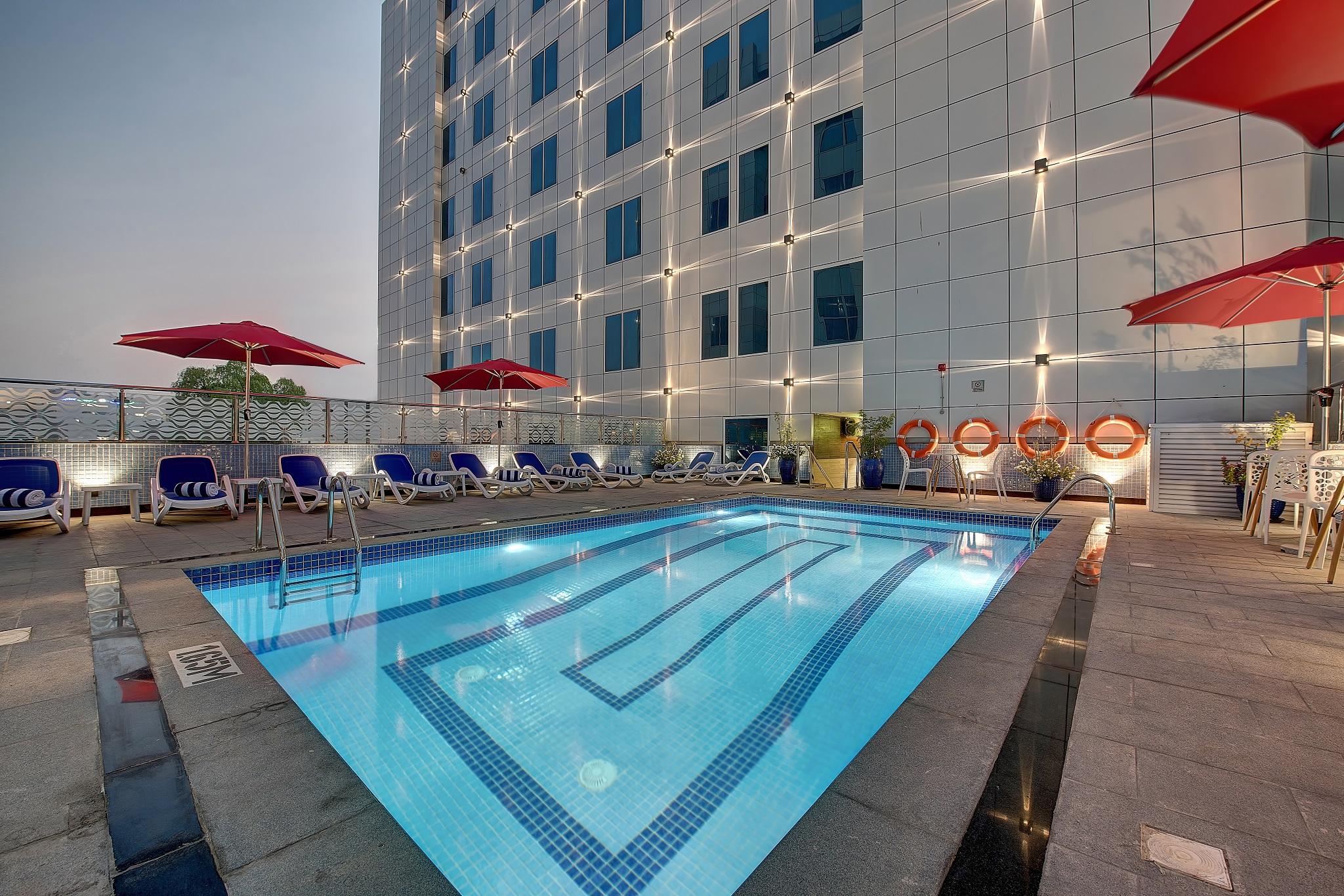 Omega Hotel Dubai Esterno foto