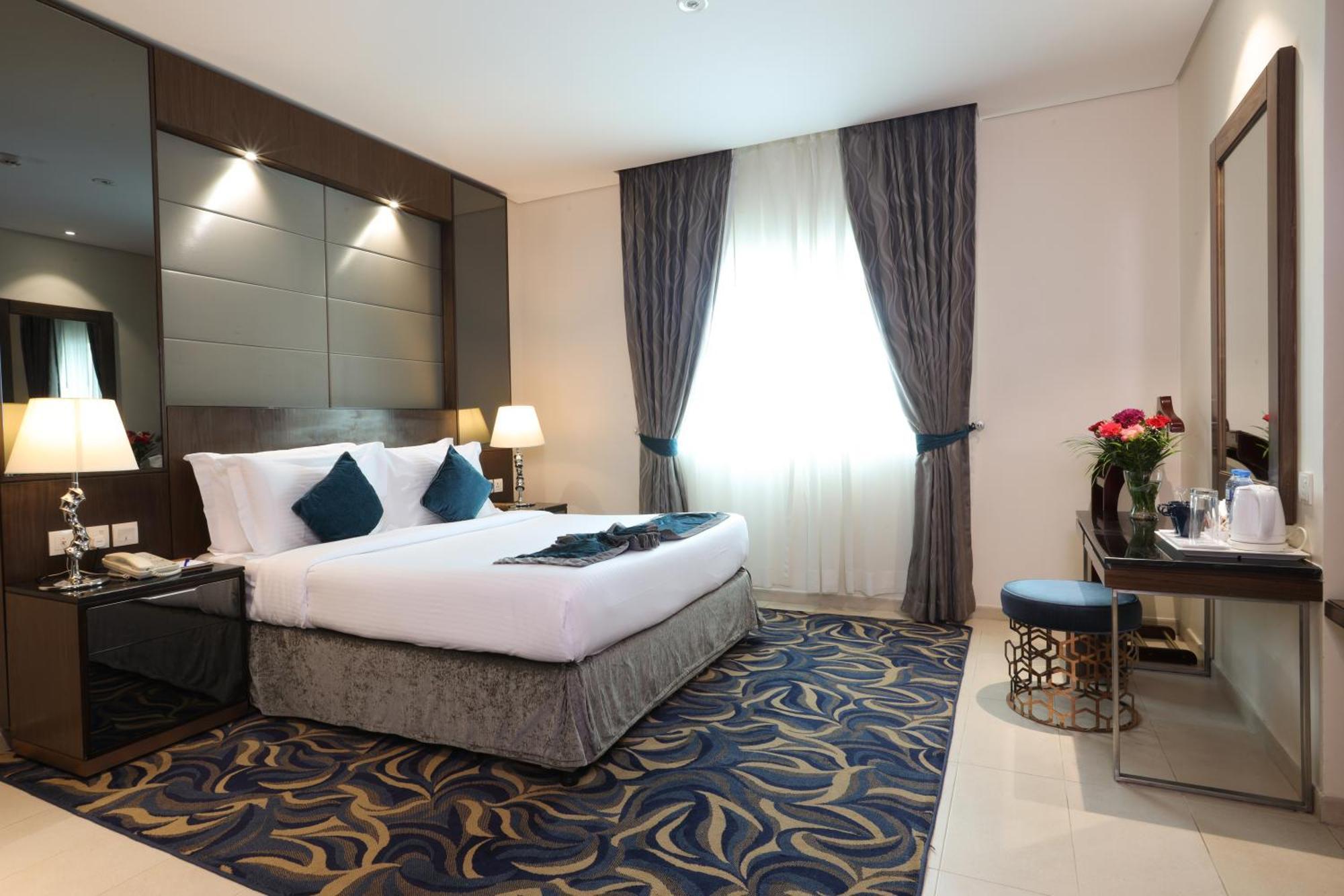 Omega Hotel Dubai Esterno foto