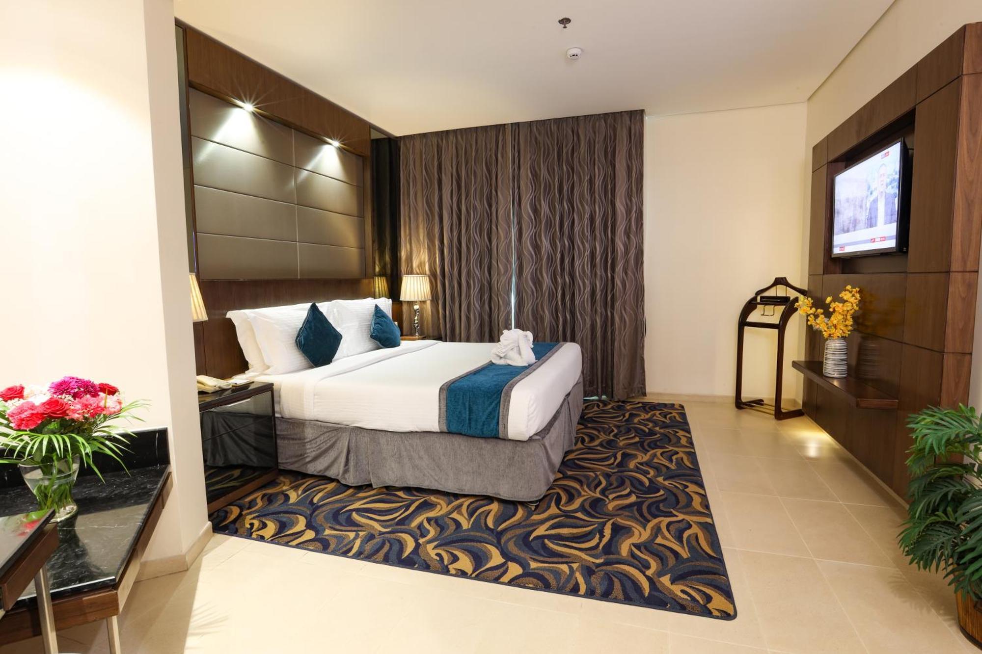 Omega Hotel Dubai Esterno foto
