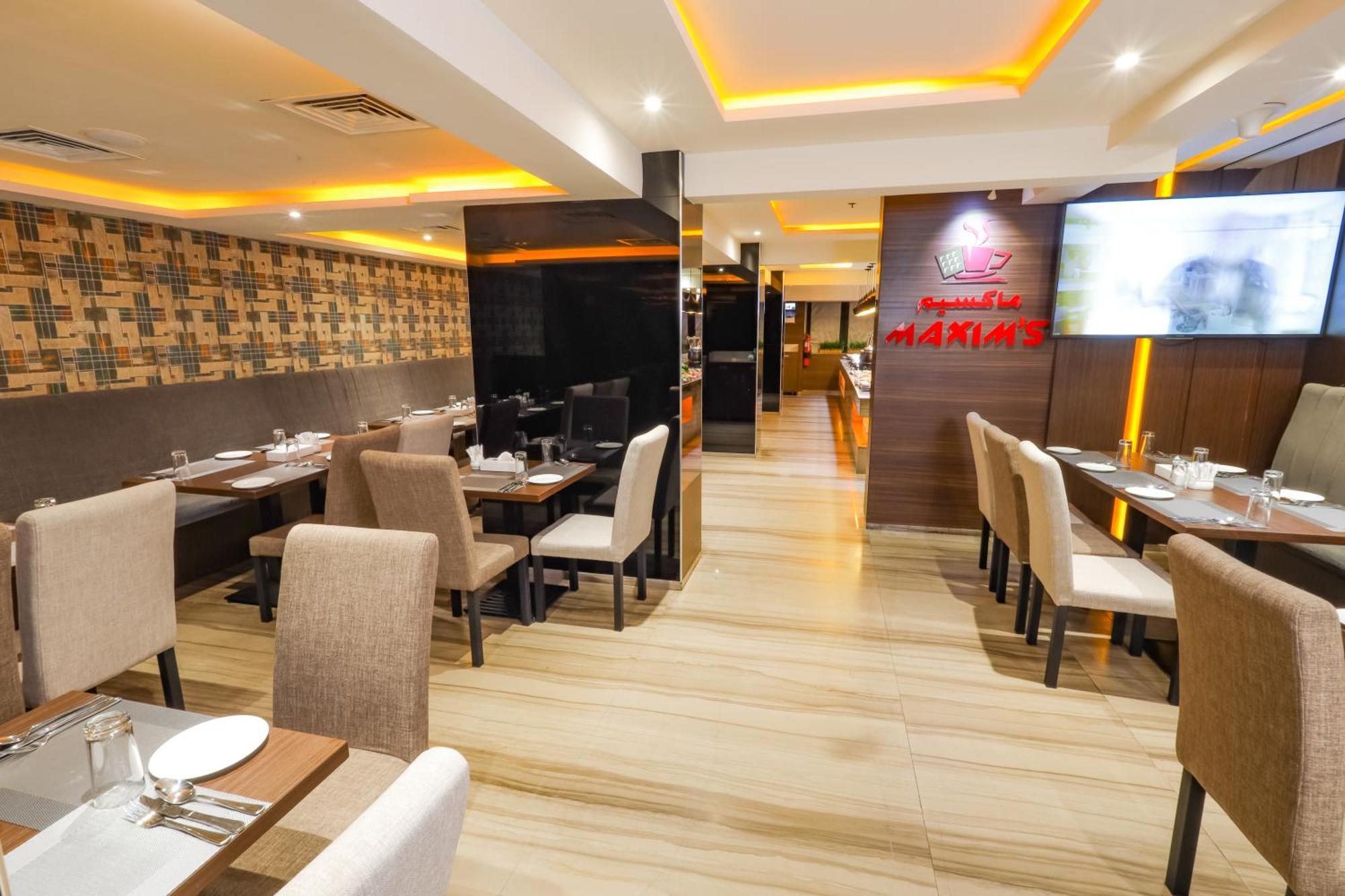 Omega Hotel Dubai Esterno foto